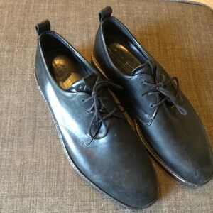 Ecco Classic Black Men's Dress Shoes